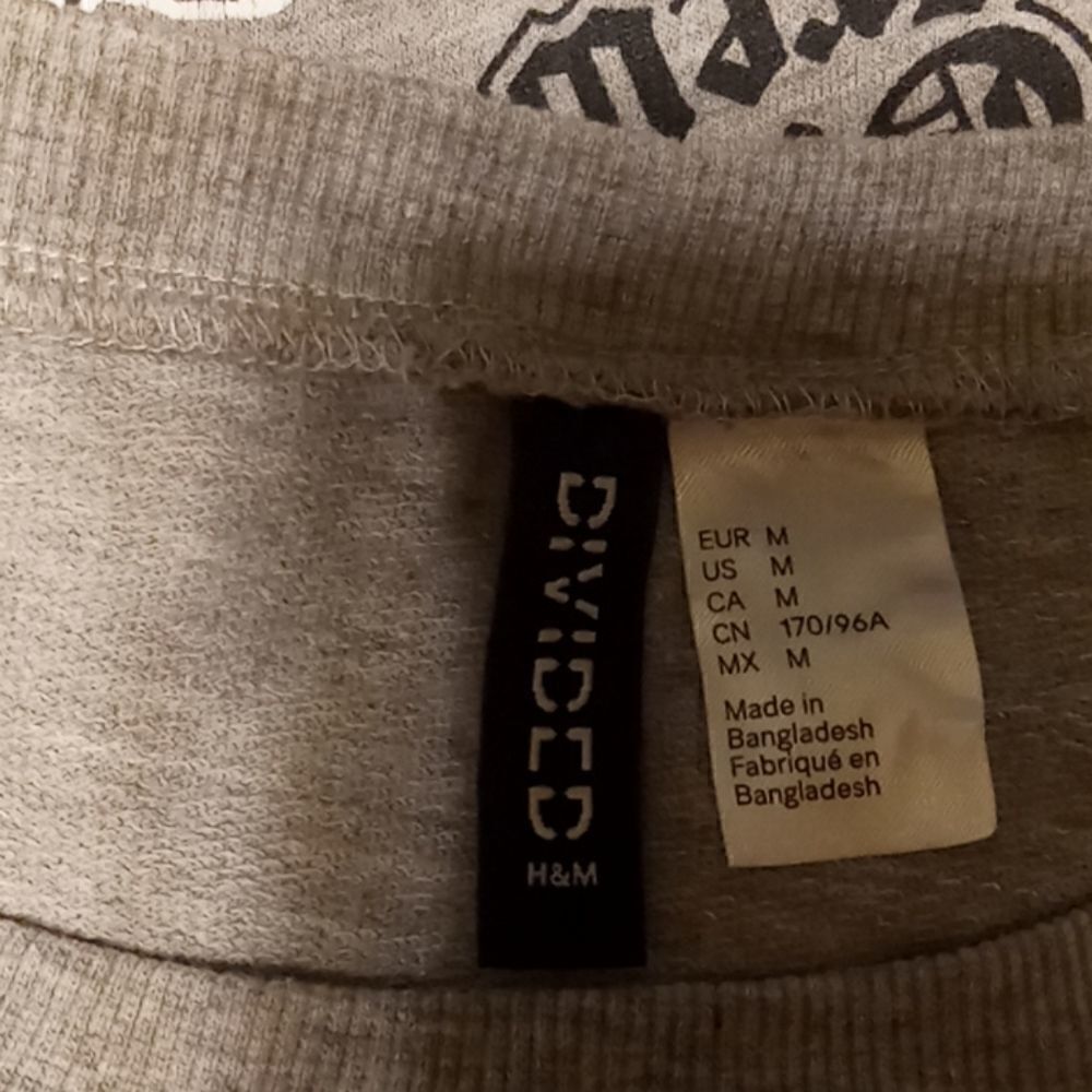 Divided H&M Top   - Picture 5 of 6